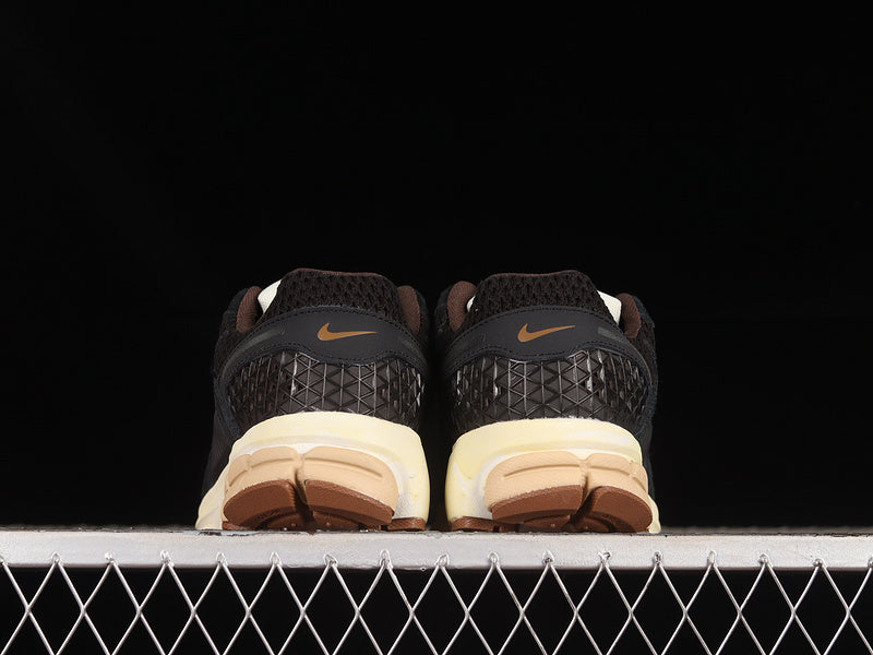 NikeMens Zoom Vomero 5 - Black Sesame