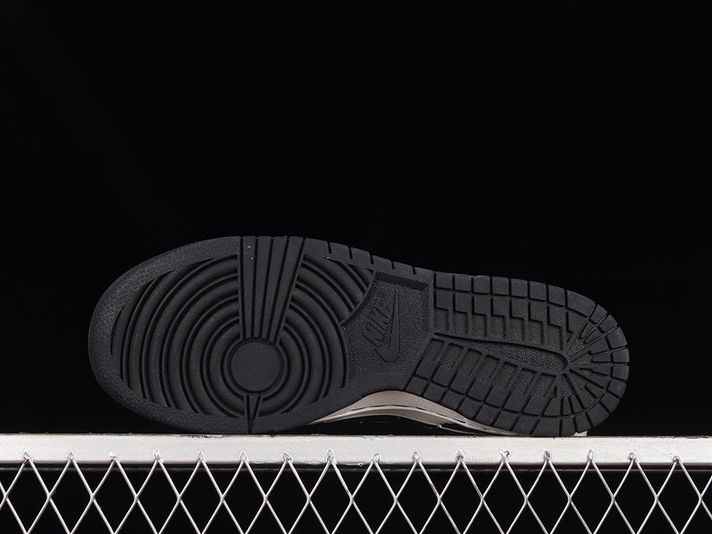 Otomo Katsuhiro x NikeSB Dunk Low Steamboy - Initial