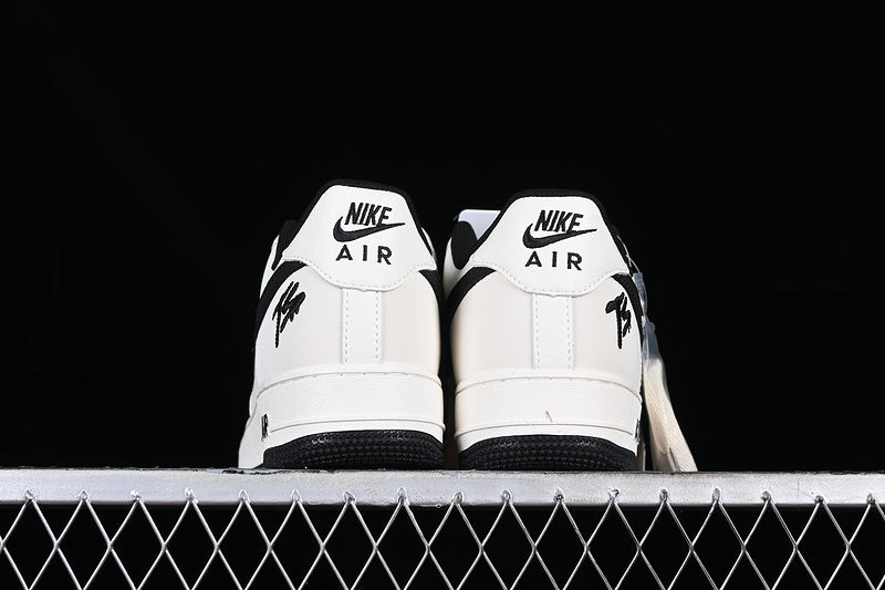 NikeMens Air Force 1 AF1 Low - Black/White