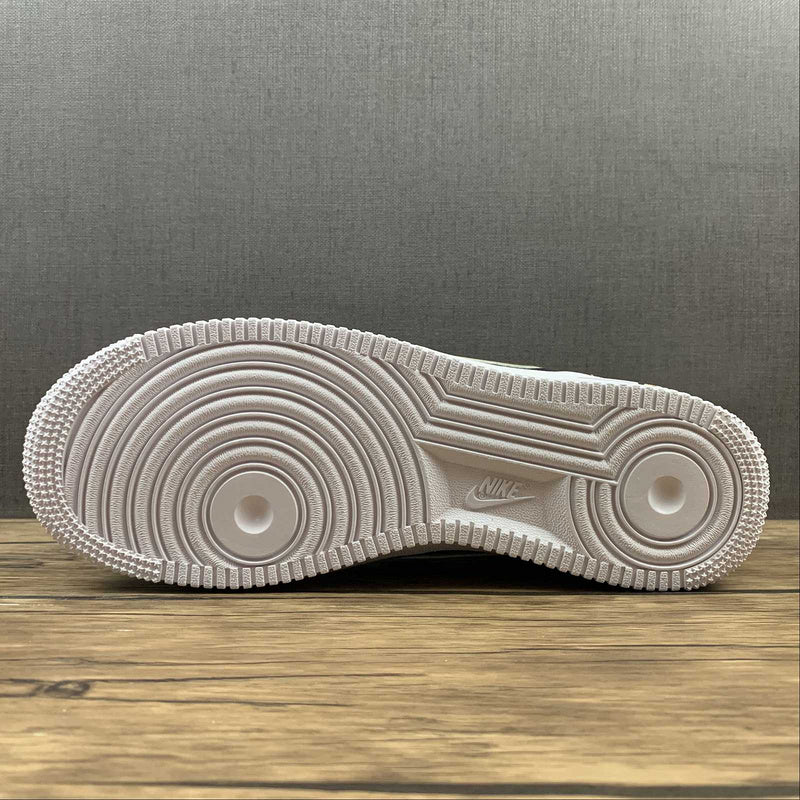 NikeUnisex Air Force 1 AF1 Double Swoosh - Metallic Black