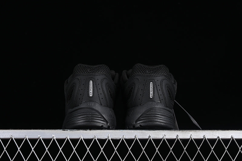 Comme des Garçons Homme Plus x NikeUnisex Air Pegasus 2K5 - Black