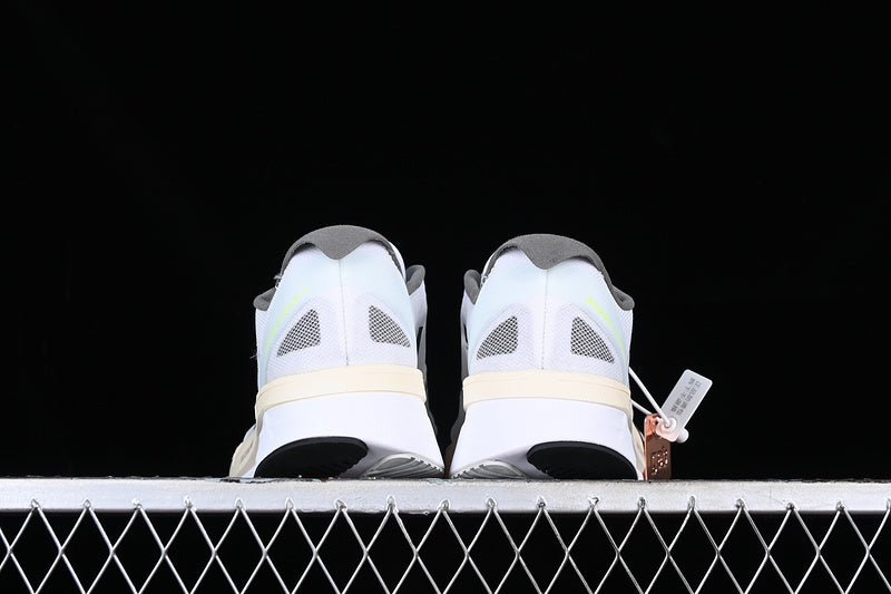 adidasMens Adizero Boston 11 - White/Green