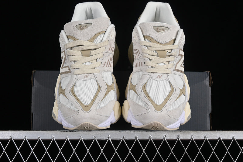 New Balance 9060 - Sea Salt/Brown