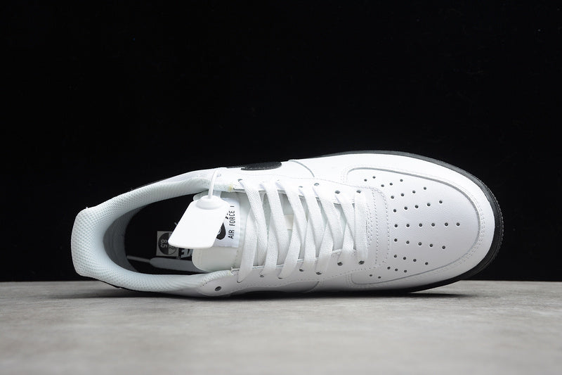 NikeUnisex Air Force 1 AF1 Low - Black Midsole