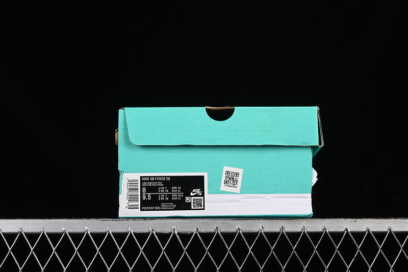 NikeUnisex SB Force 58 - Platinum Tint/Dark Red