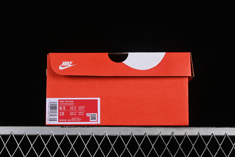 NikeUnisex V2k Run Light - Orewood Brown