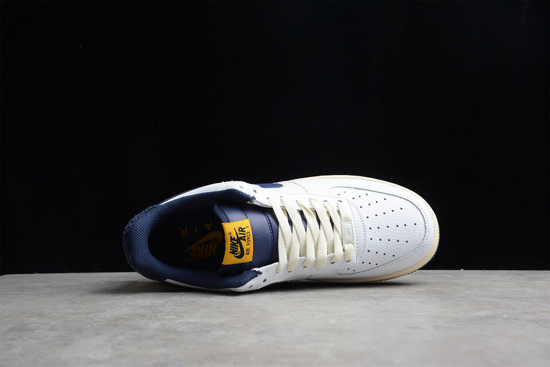 NikeUnisex Air Force 1 AF1 Low - Varsity Jacket