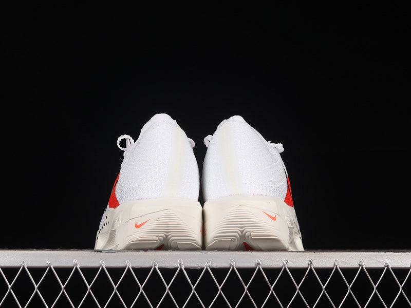 NikeUnisex ZoomX Vaporfly NEXT% - White