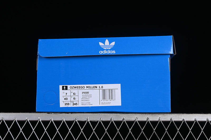 adidasUnisex Ozmillen - Silver Black