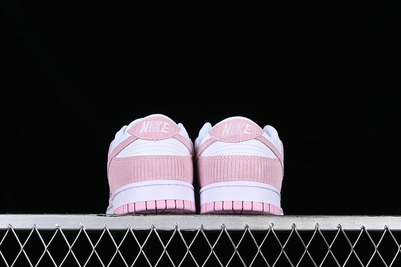 NikeWMNS Dunk Low - Pink Corduroy