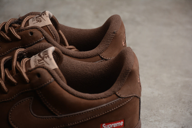 Supreme x NikeUnisex Air Force 1 AF1 Low - Baroque Brown