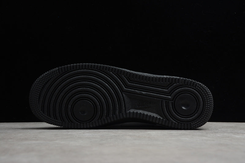 NikeUnisex Air Force 1 AF1 Low - Black Midsole