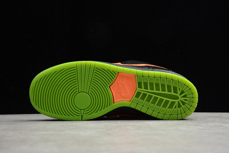 NikeUnisex SBDunk Low - Night of Mischief