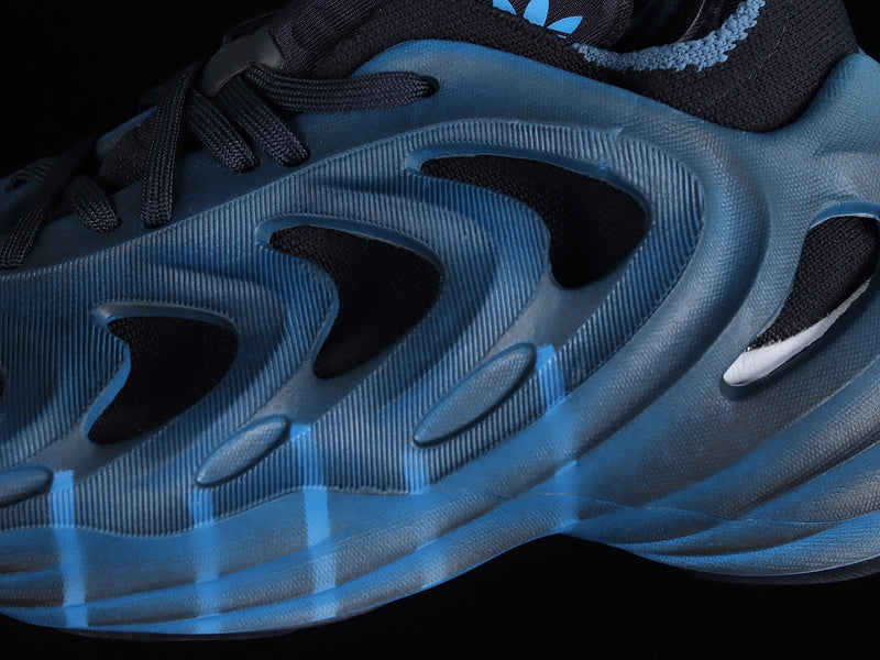 adidasMens adiFOM Q - Cosmic Way