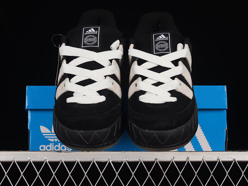 adidasUnisex Adimatic - Core Black/Crystal White