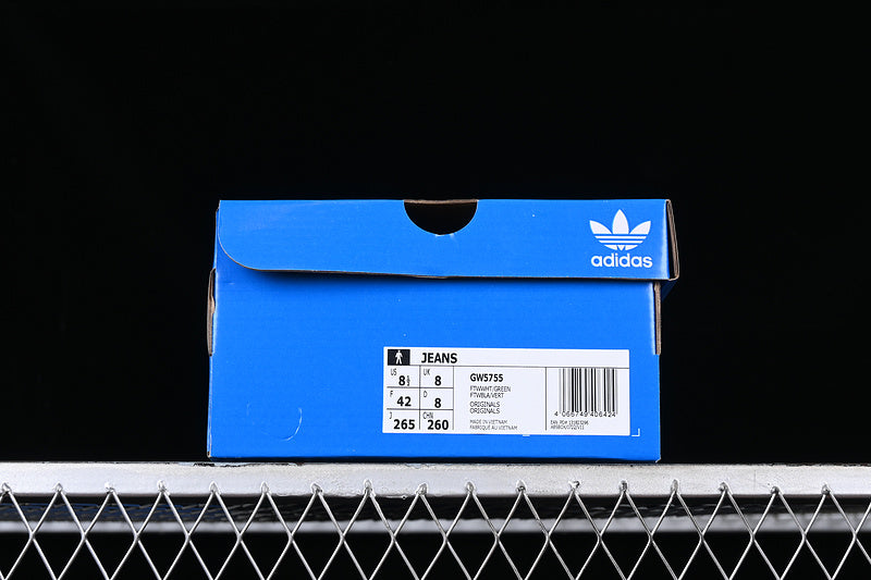 adidasOriginals Jeans - White