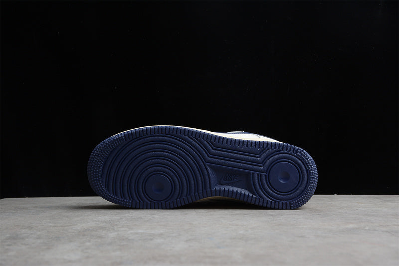 NikeUnisex Air Force 1 AF1 Low - Varsity Jacket