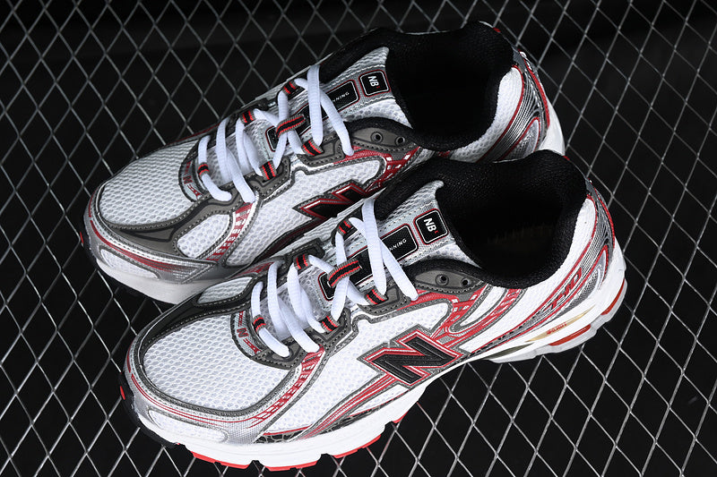 New Balance 740 - Silver/Red