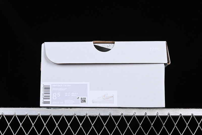 NikeUnisex Air Force 1 AF1 Low - White/Gold