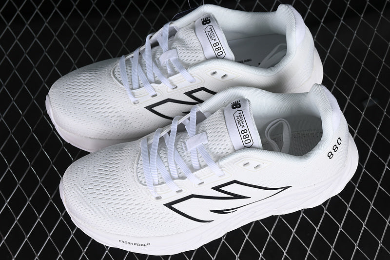 New Balance 880 Fresh Foam - White