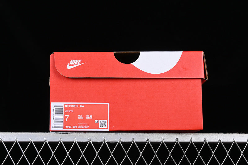 NikeWMNS Dunk Low - Pink Corduroy