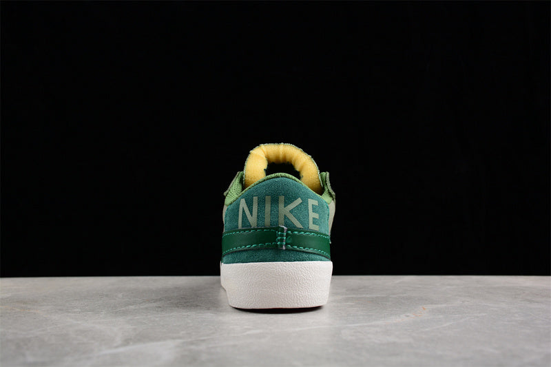 NikeMens Blazer 77 low - Jumbo Green