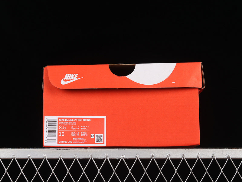 Unisex NikeSB Dunk Low Gold Swoosh - Phantom