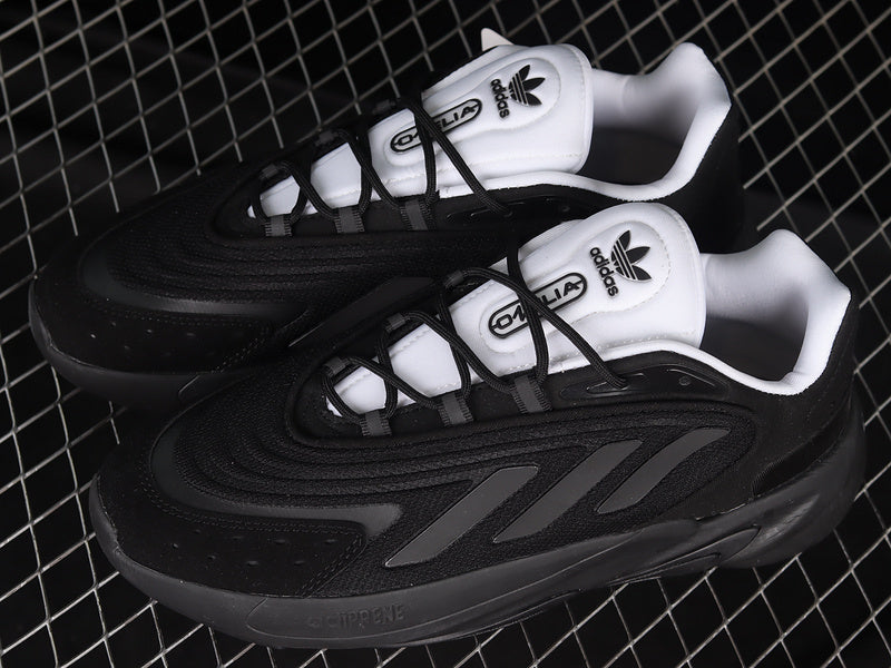 adidasUnisex Ozelia Core - Black/White