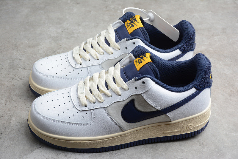 NikeUnisex Air Force 1 AF1 Low - Varsity Jacket