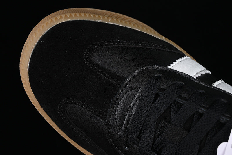adidasUnisex Samba XLG - Gum Black