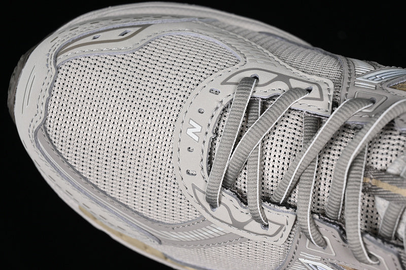 New Balance 860 V2 - Mars