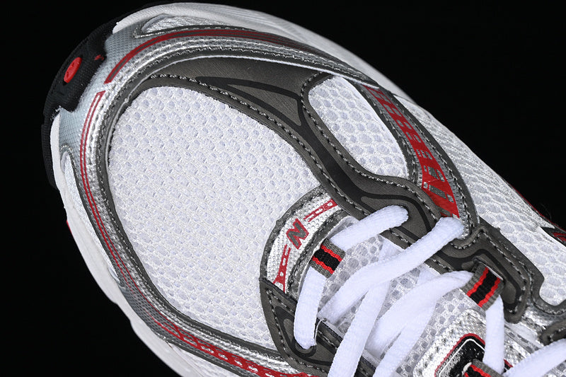 New Balance 740 - Silver/Red