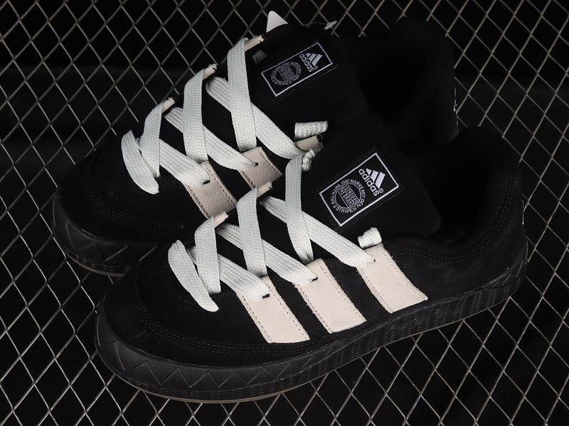 adidasUnisex Adimatic - Core Black/Crystal White
