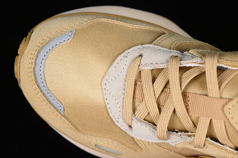 NikeUnisex Phoenix x Sacai Vapor Waffle - Yellow/Gold