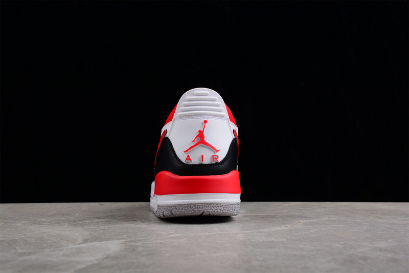 NikeUnisex Air Jordan Legacy 312 Low - Black Toe