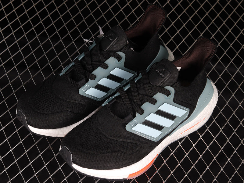adidasMens UltraBoost 22 - Magic Grey