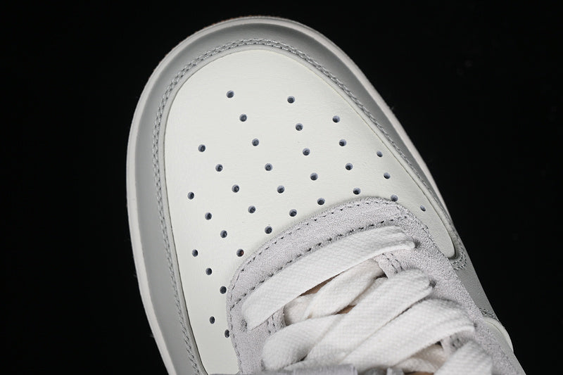 NikeUnisex Air Force 1 AF1 Low Tassles - Light Bone