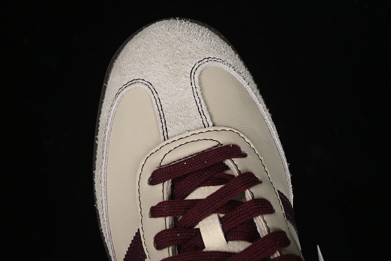 adidasUnisex Samba - Wonder White/Maroon