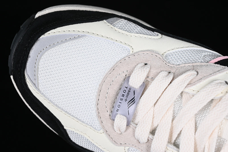 adidasUnisex Torsion Super - White
