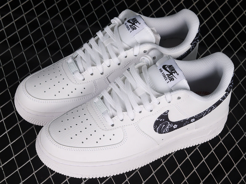 NikeUnisex Air Force 1 AF1 Low Essential - Paisley Black