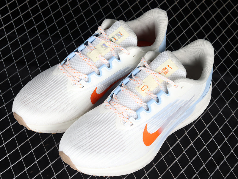 NikeMens Air Zoom Winflo V9 - Orange