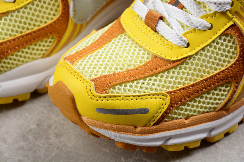 NikeMens Zoom Vomero 5 - Yellow Ochre