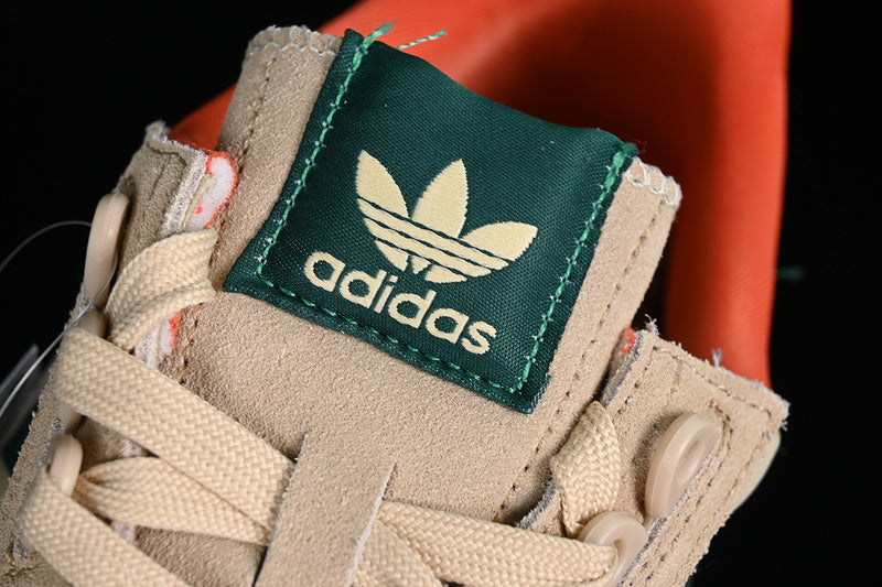 adidasUnisex Retropy E5 WRP - Beige