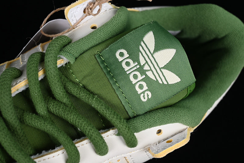 adidasMens Forum 84 Low - Cream White/Easy Yellow