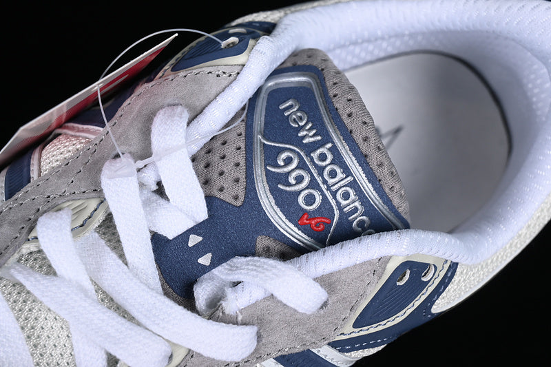 WMNS New Balance 990 V6 - Grey/Navy