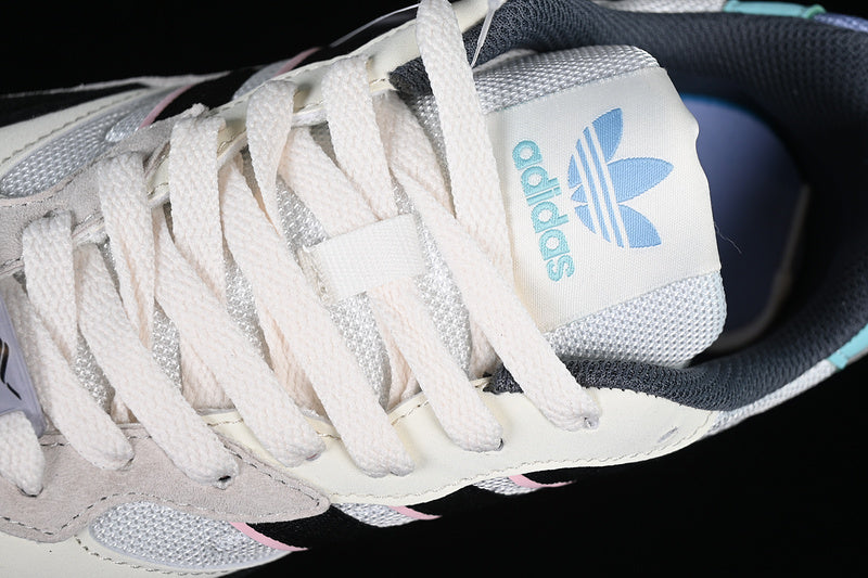 adidasUnisex Torsion Super - White
