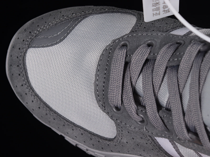 adidasUnisex Retropy E5 W.R.P. - Grey