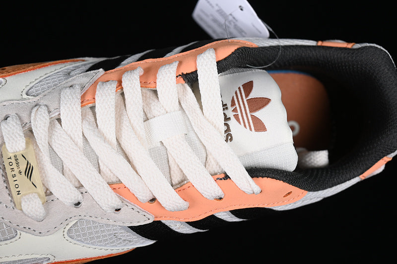 adidasUnisex Torsion Super - White Carbon
