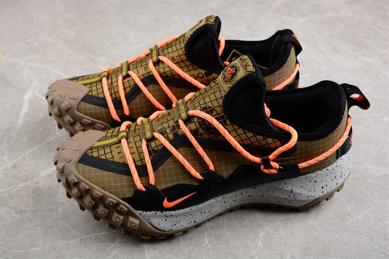 NikeUnisex ACG Mountain Fly Low Gore-Tex SE - Hazel Rush