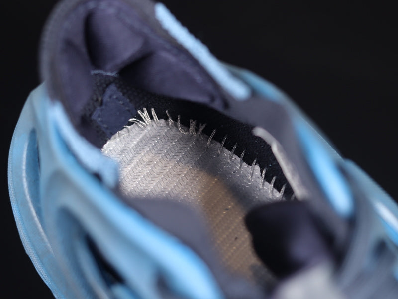 adidasMens adiFOM Q - Cosmic Way